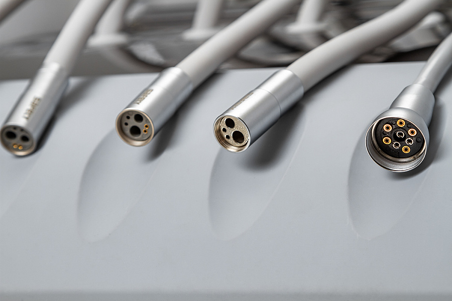 Стоматологическая установка Safety M2+ верхняя подача с 24-диодным светильником - Фото 6