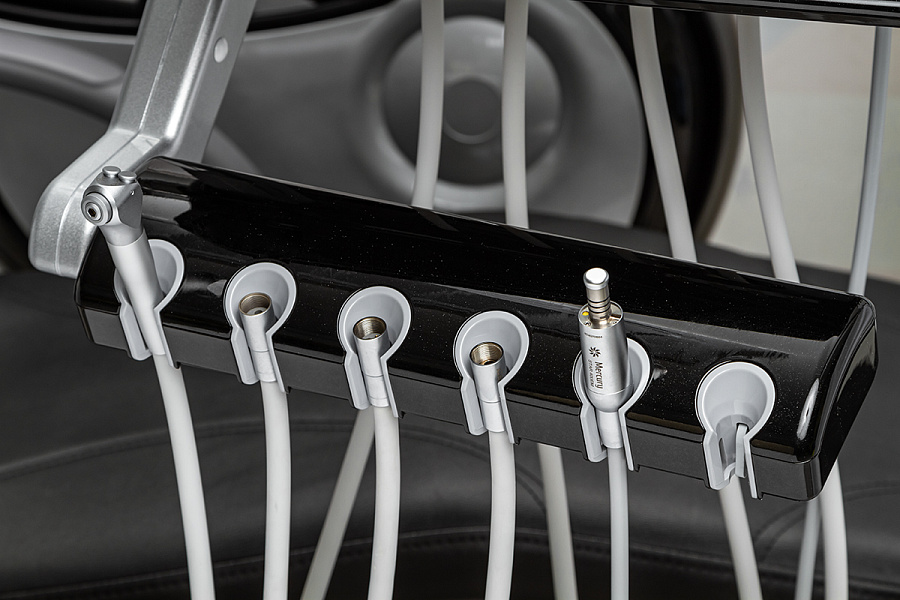 Стоматологическая установка Safety M2+ нижняя подача с 24-диодным светильником - Фото 8